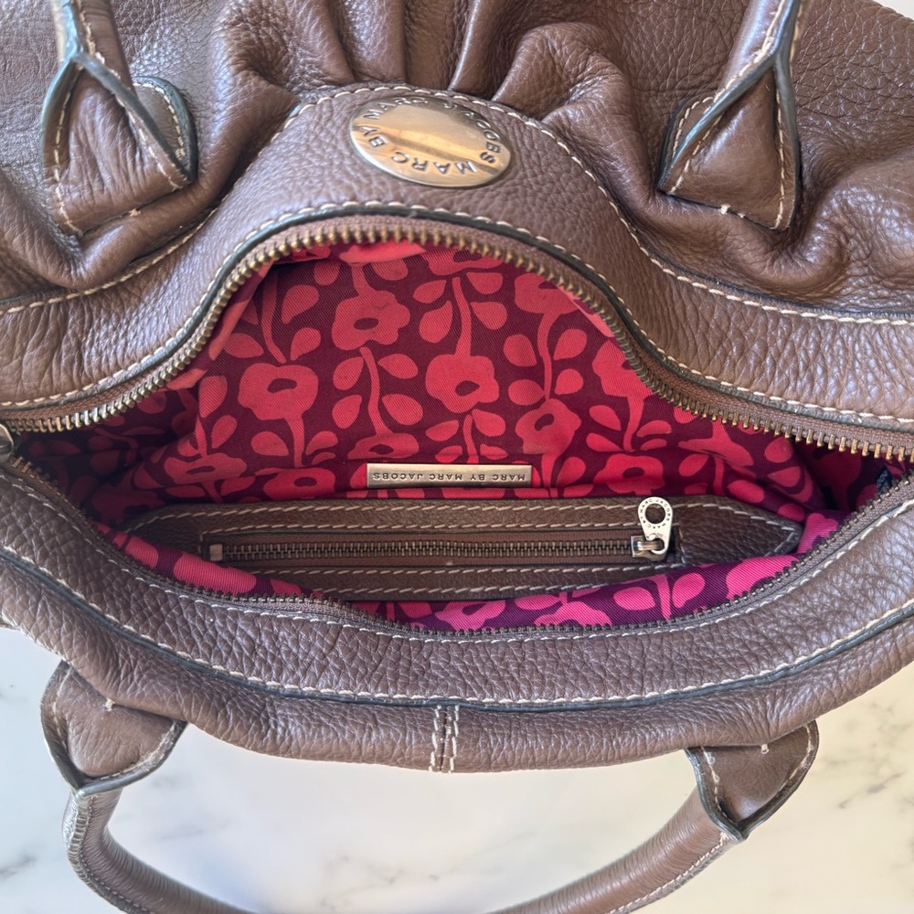 Marc Jacobs Chocolate Brown Pebbled Leather Shoulder Bag - Picture 3 of 3